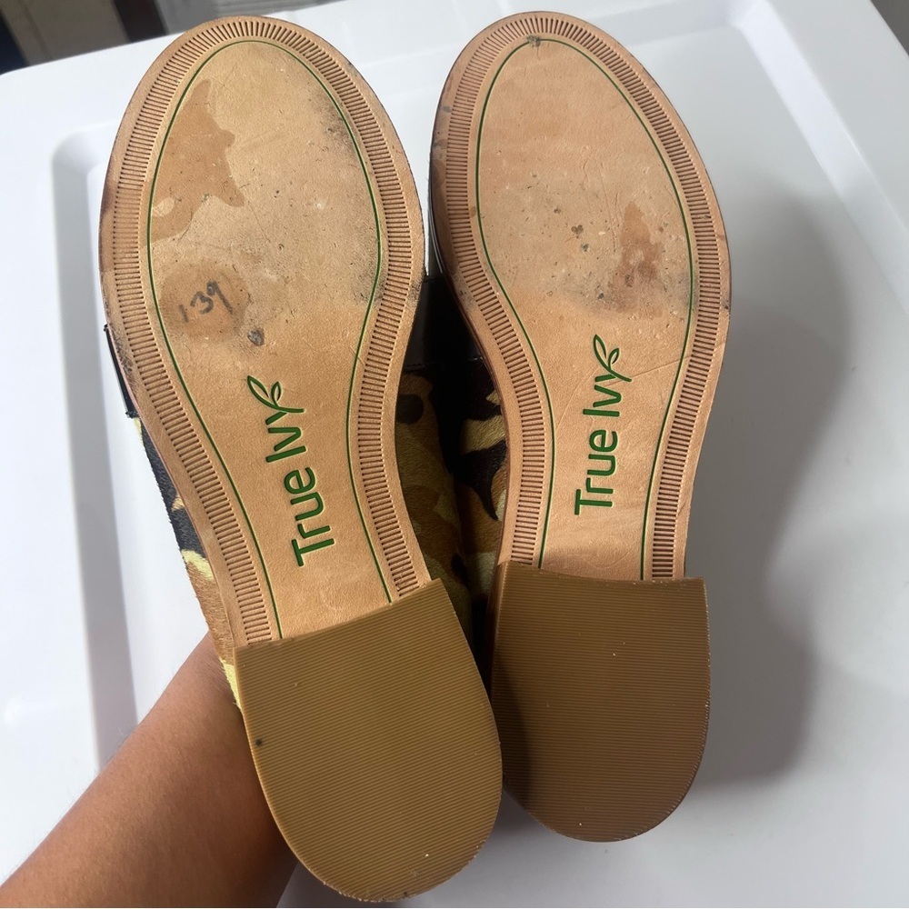 True Ivy camouflage green slip on mules pony hair leather womens shoes size 6M - Picture 3 of 6